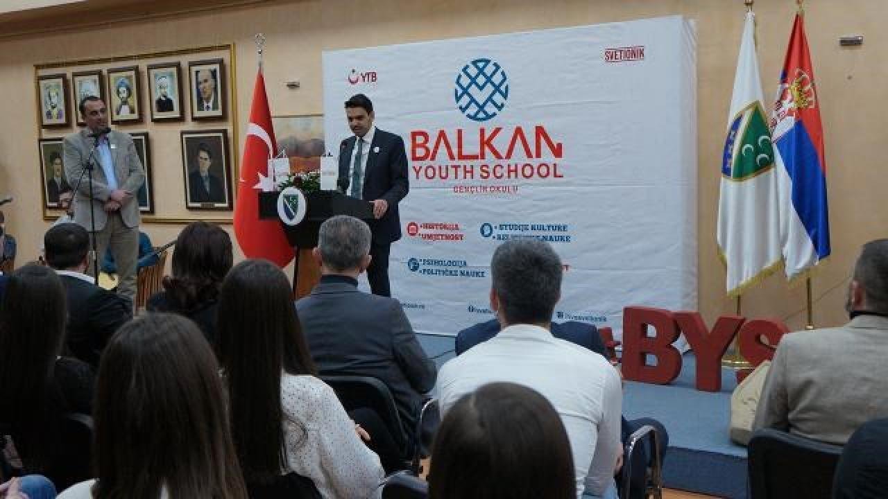 Arnavutluk’ta YTB destekli Balkan Gençlik Okulu ders başı yaptı