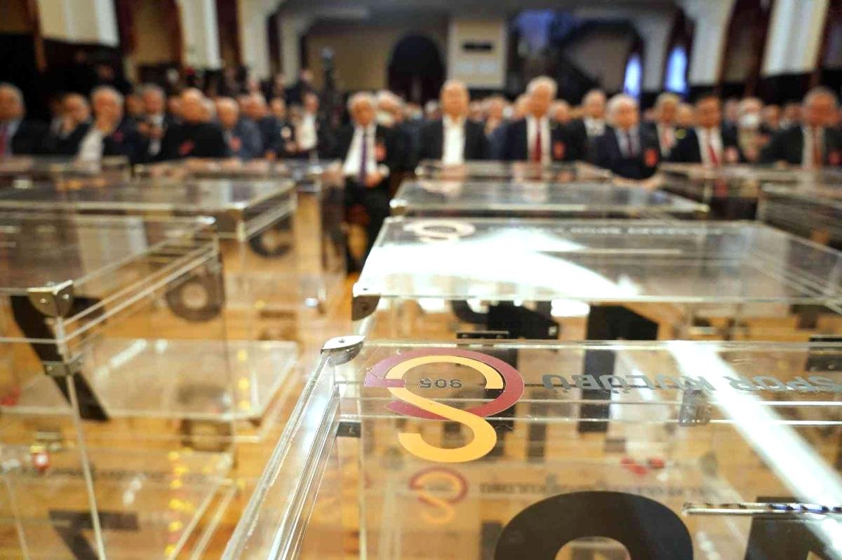 Aykutalp Derkan: “Onların yerinde olsam toplantıya katılıp, Galatasaray camiasını rahatlatmalarını beklerdim”