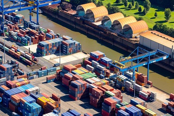 Çin’in 4 aylık dış ticaret hacmi 1.8 trilyon doları geçti