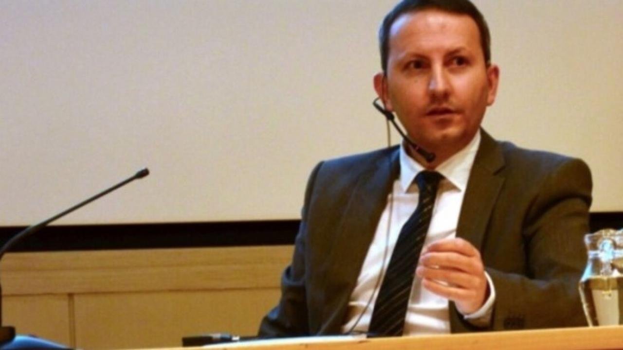 İsrail adına casuslukla suçlanan İsveçli akademisyen İran’da idam edilecek