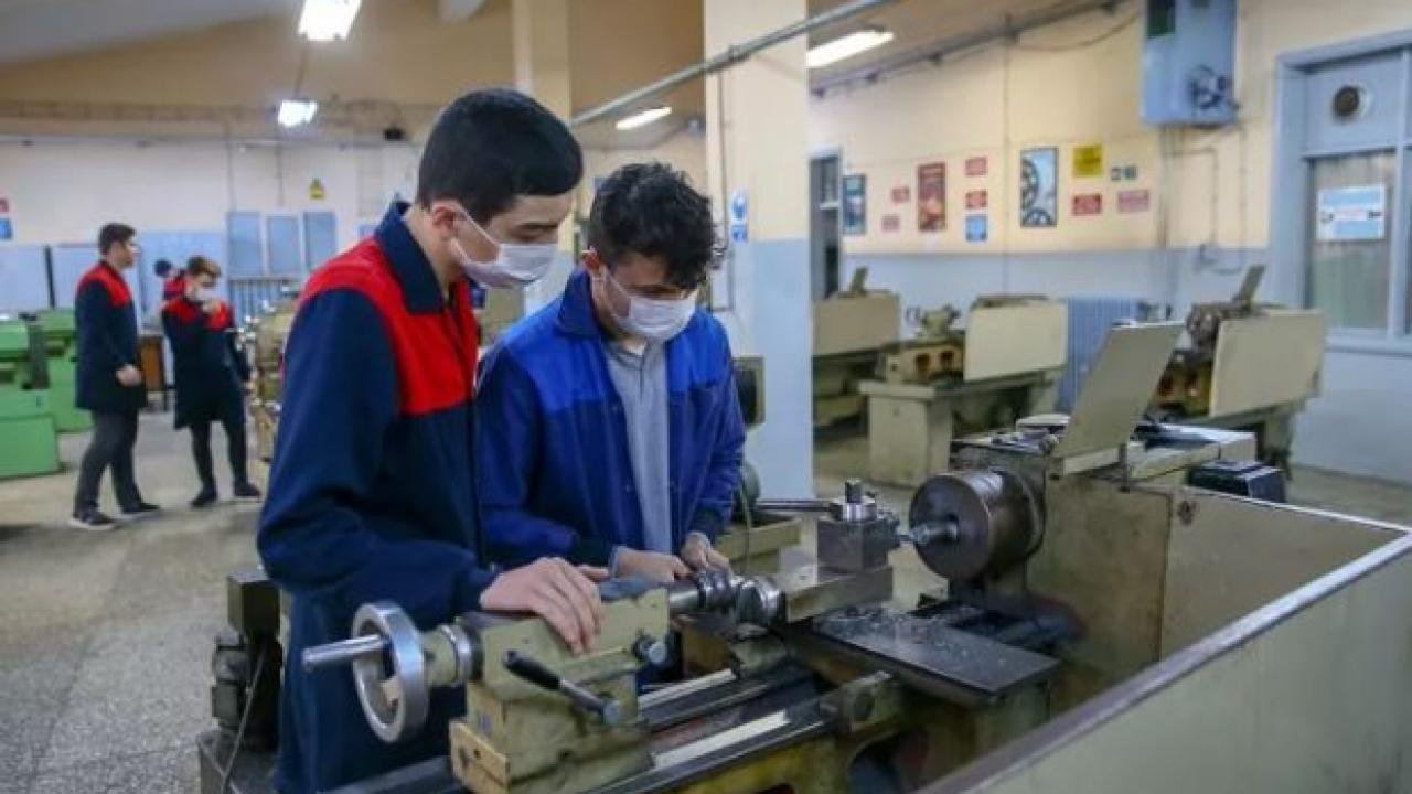 Meslek liseleri parlıyor