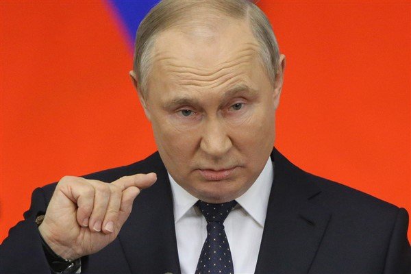 Putin, yaptırımlara karşı yeni ekonomik önlemler aldı