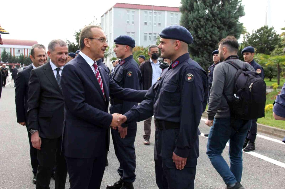 Son dakika haberleri | Vali Yavuz, polis ve jandarma ekipleriyle bayramlaştı
