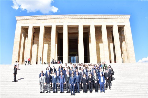 Türkçimento yönetim kurulu Anıtkabir’de