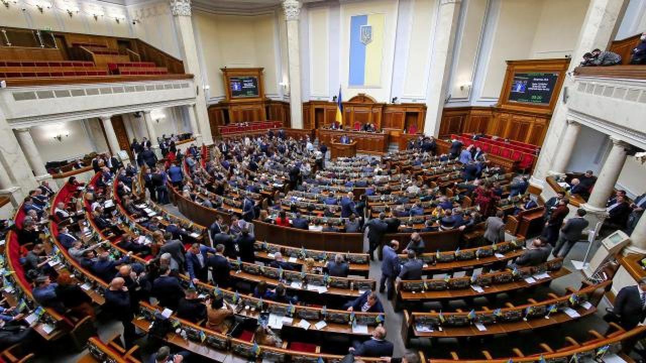 Ukrayna Parlamentosu’ndan Rus yanlısı partilerin yasaklanmasına onay