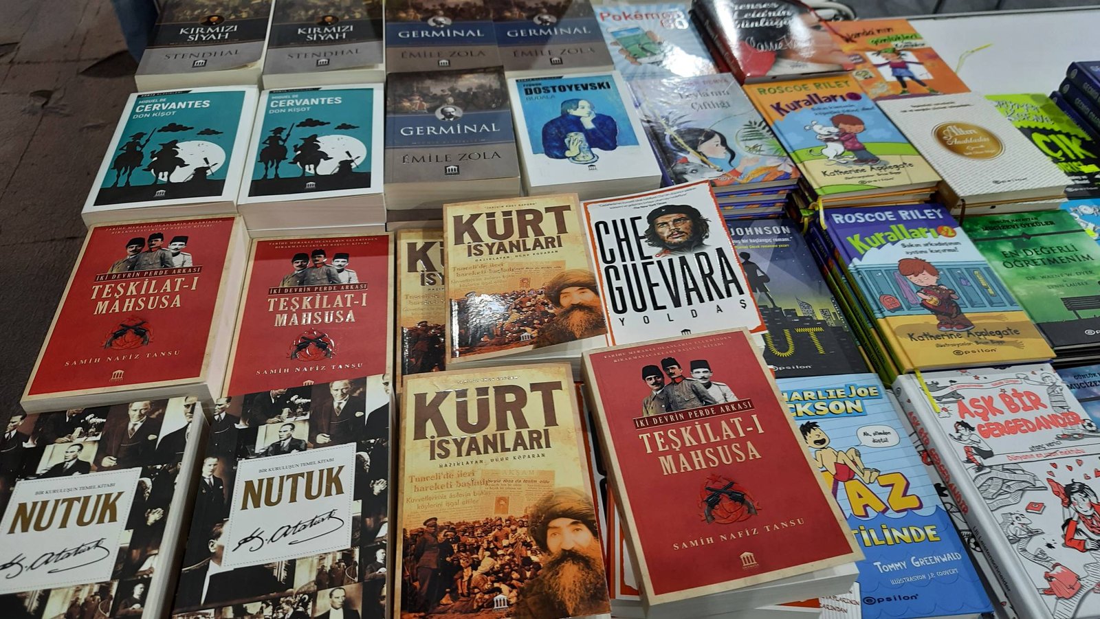Kocaeli kitap fuarın ’da yayınevleri, İnterteks vurgusunu yaptı.