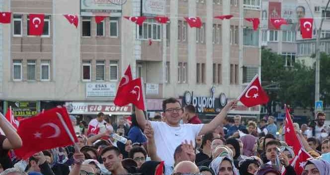 KOCAELİ’DE 15 TEMMUZ ŞEHİTLERİ ANILDI