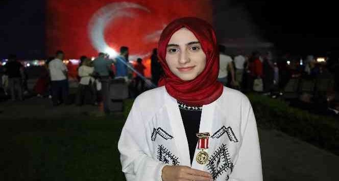 14 YAŞINDA GAZİ OLDU