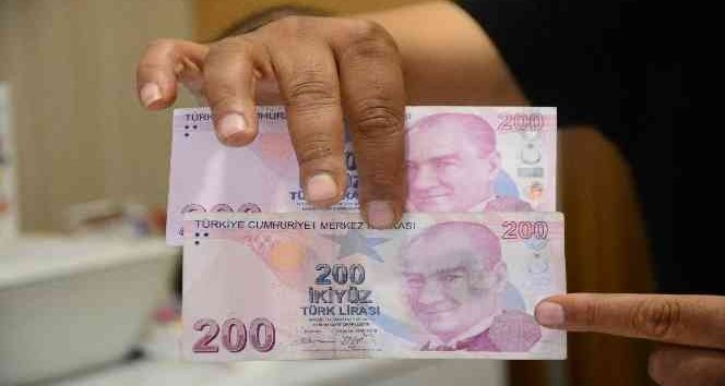 ELİNE BASKI HATALI PARA GEÇTİ, KOLESİYONCULAR PEŞİNDE