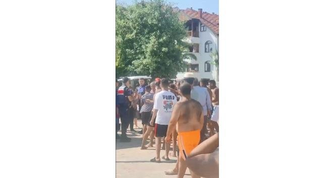 Plajda Çözülememiş Bir Kavga