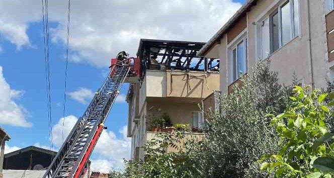 Darıca’da Yangın Çıktı, Çatı Ustası Hakkında Tahkikat Başlatıldı
