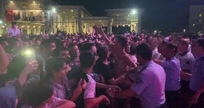 Ceza Konserinde Ortalık Karıştı