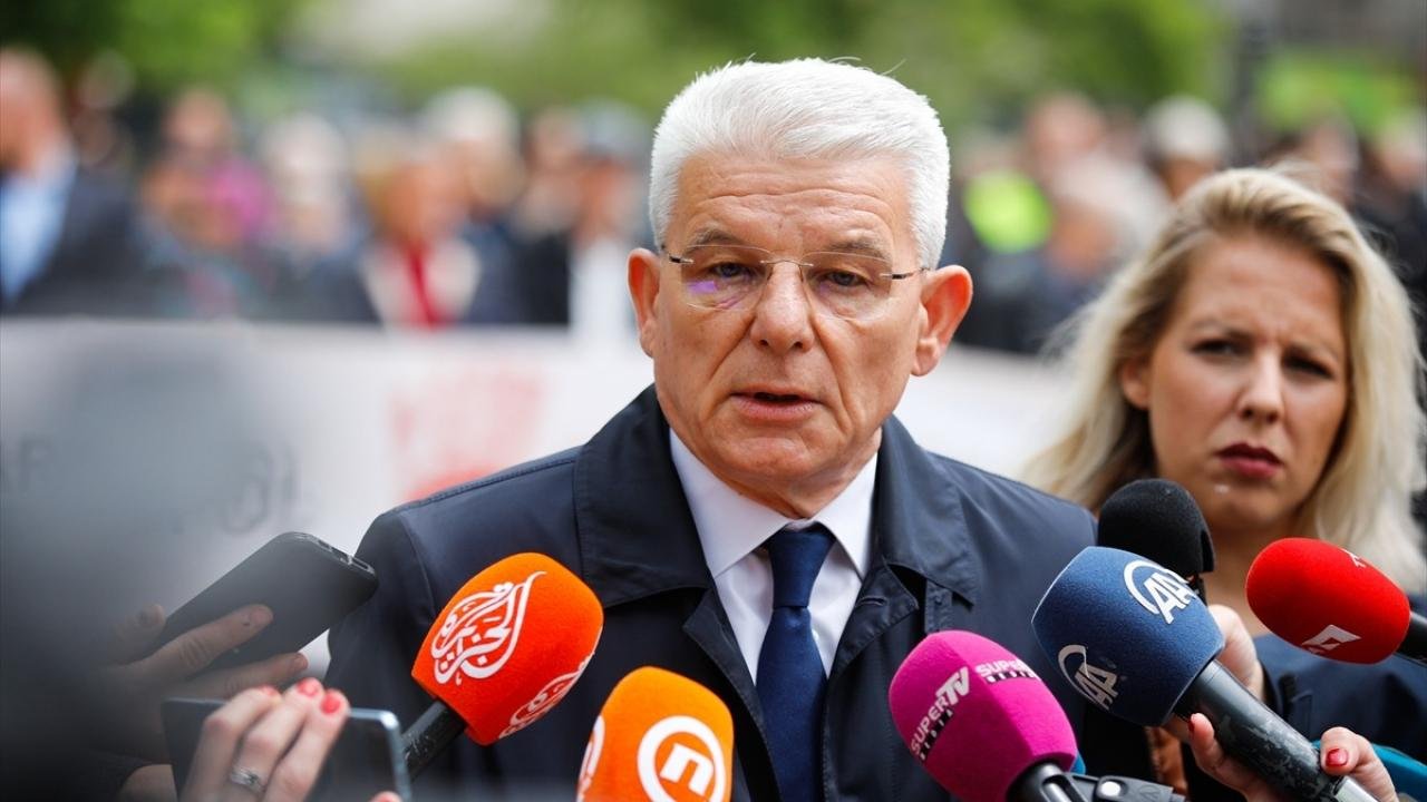 Boşnak lider Dzaferovic: “Bosna Hersek dünya güçlerinin desteğine güvenebilir”