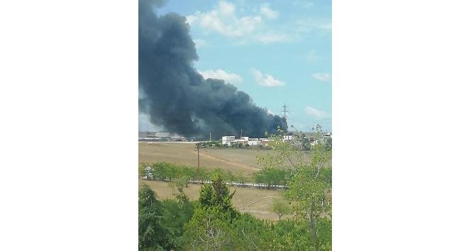 Plastik Fabrikasında Yangın