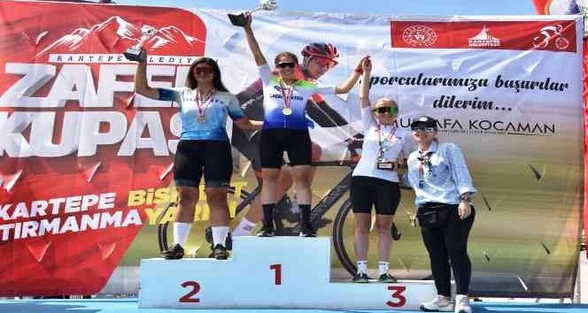 Kartepe’li Bisikletçiler Yarıştı