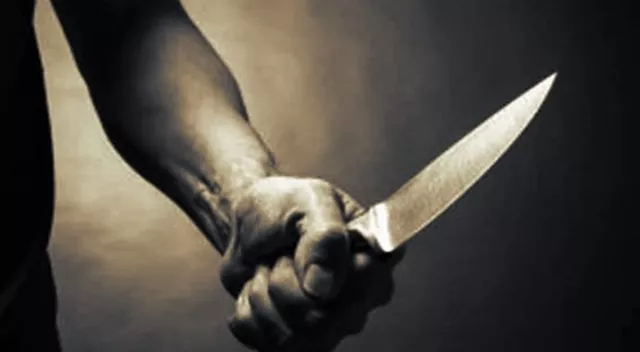 İzmit’te İki Şahıs Birbirine Bıçakla Saldırdı