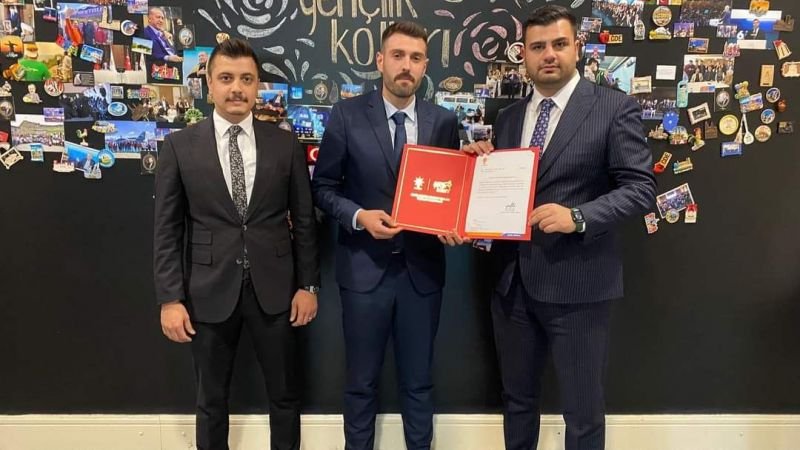 Nihat Erim Dizdaroğlu Ak Parti Kartepe Gençlik Kolları’na Atandı