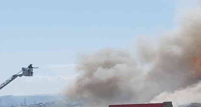 Çelik Fabrikasında Yangın Çıktı