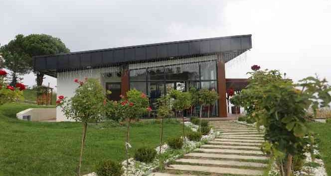 Gülümse Kafe İzmit’te Açıldı