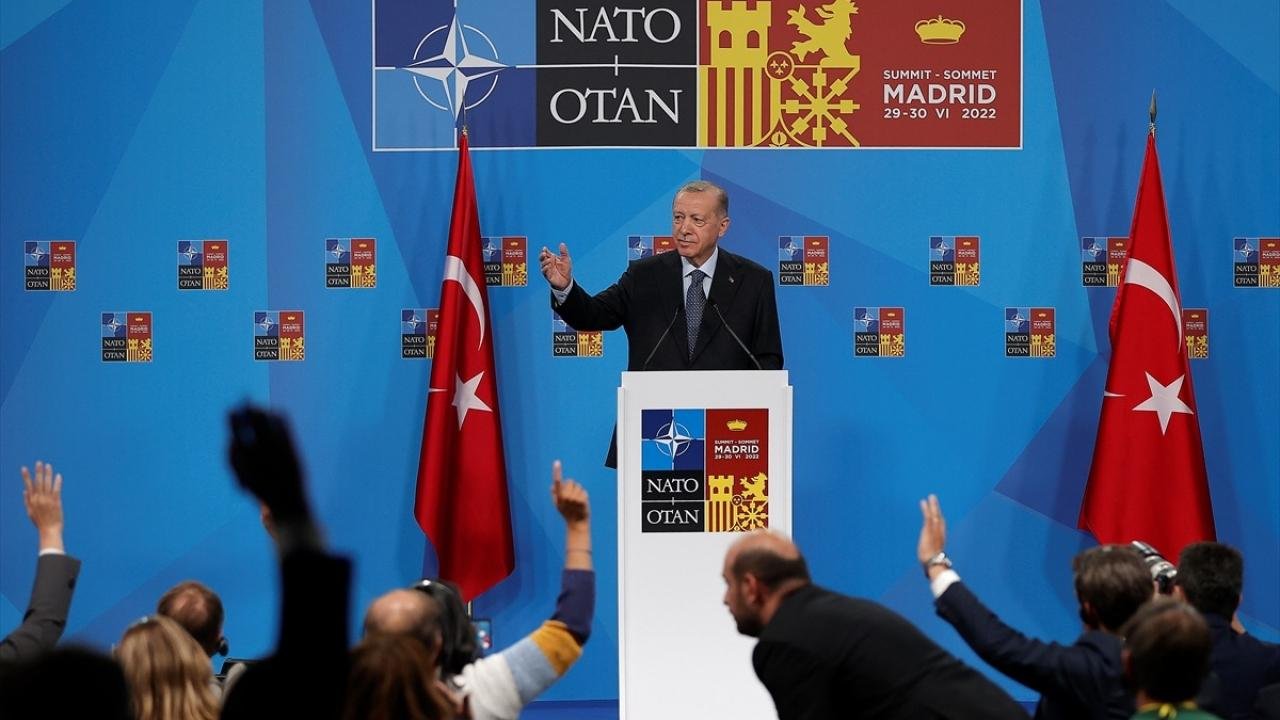 ABD’li gazetecinin Erdoğan şaşkınlığı: Biden ve Johnson gibi soruları önceden almadı