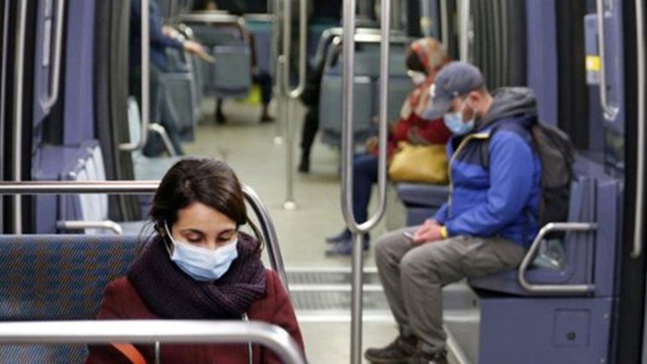 Belçika’da toplu taşımada maske zorunluluğu sona erdi
