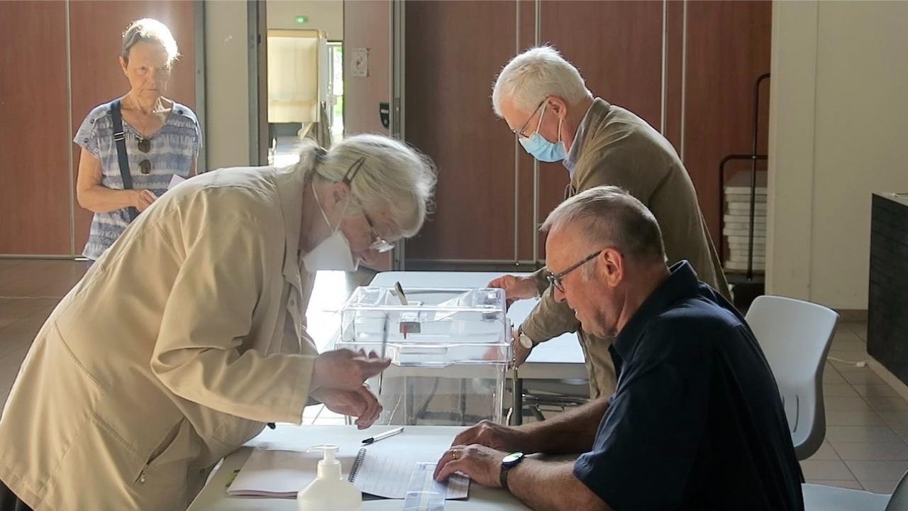 Fransa’daki milletvekili seçimlerinde sandıklar kapandı