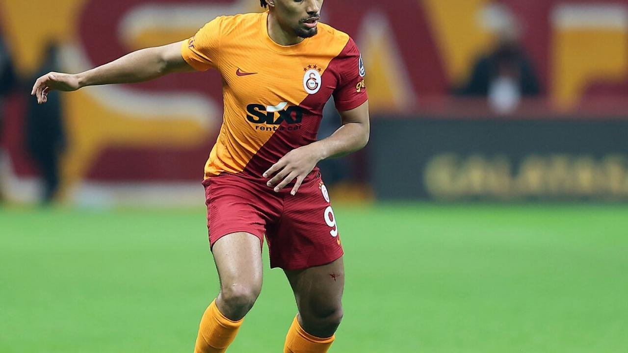 Galatasaray’da Boey ayrılıyor! Onur Bulut geliyor…