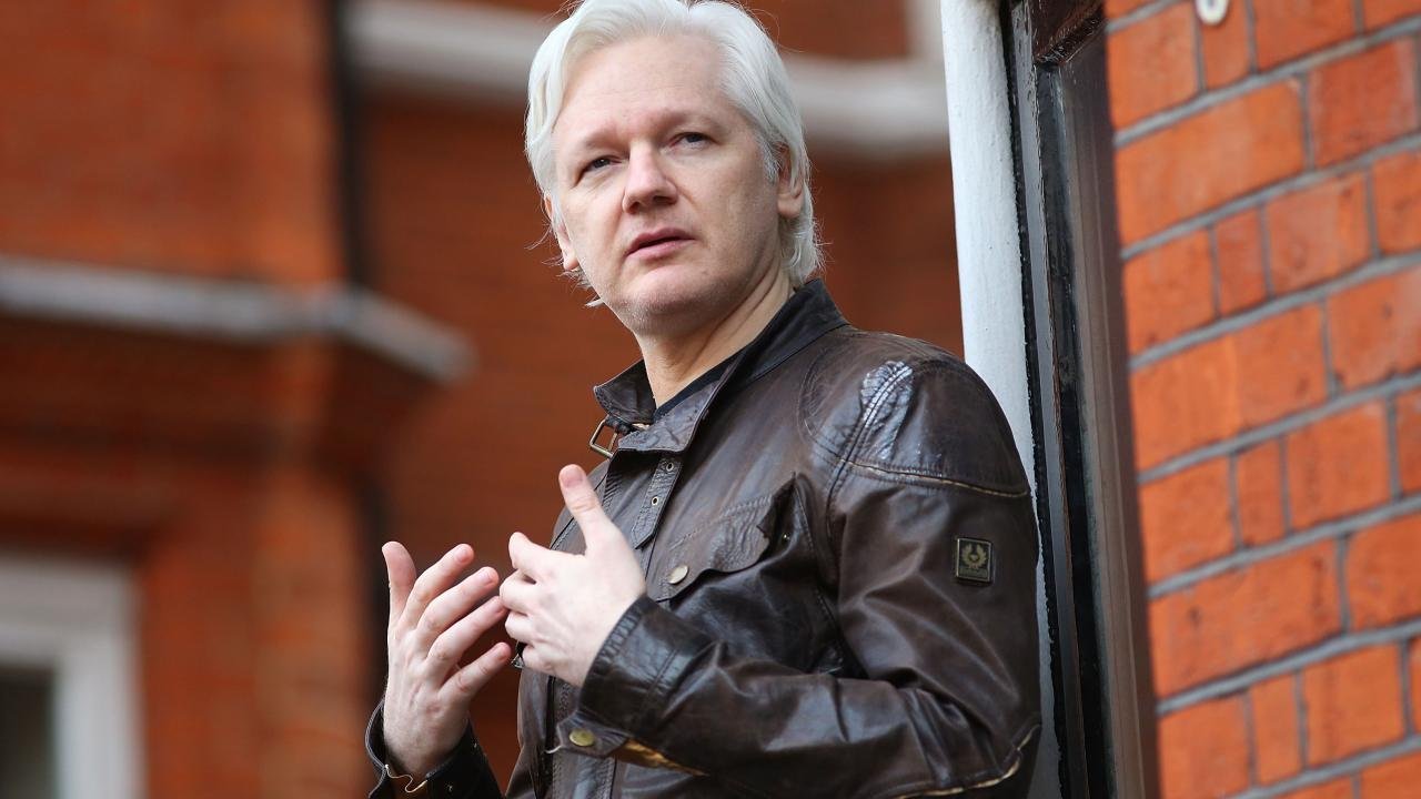 İngiliz hükümetinden Assange’ı ABD’ye iade etme kararı