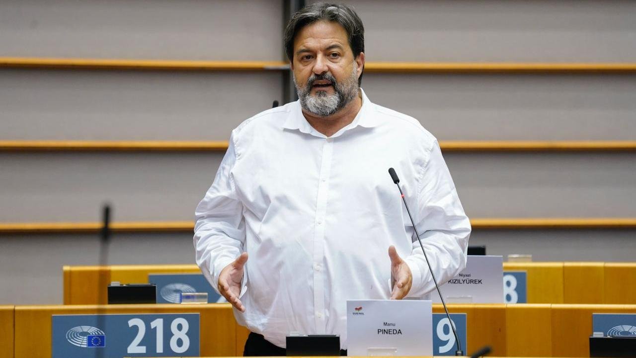 İsrail, AP-Filistin İlişkiler Delegasyonu Başkanı’nın girişine izni vermedi