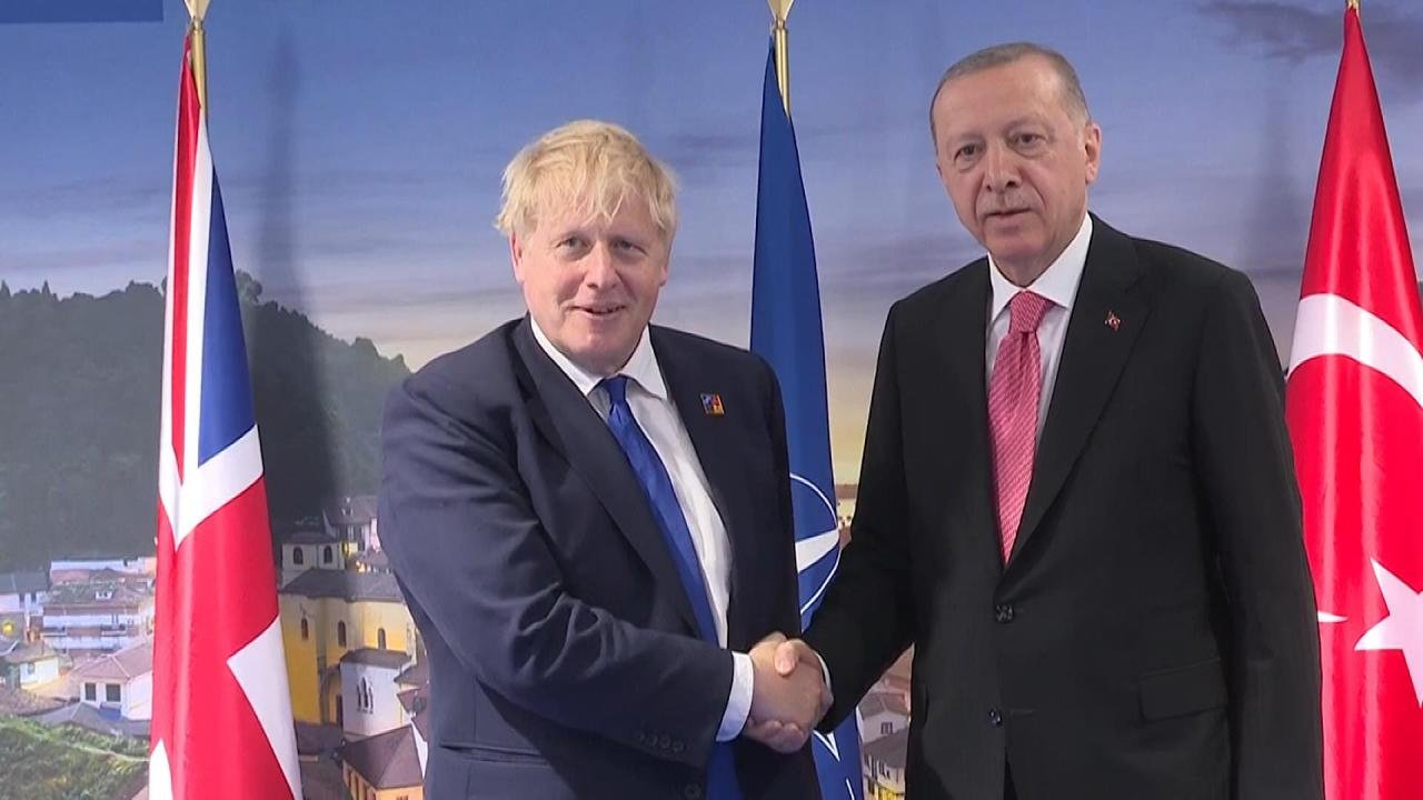 Johnson’dan Başkan Erdoğan’a övgü!