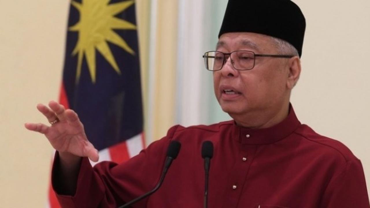 Malezya başbakanı seçim için doğru zamanı bekliyor