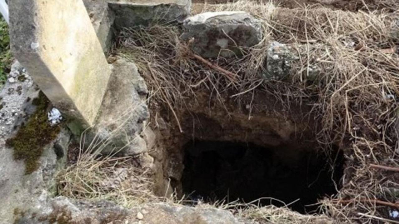 Toprak altındaki tabuttan ses gelince cemaat şok geçirdi