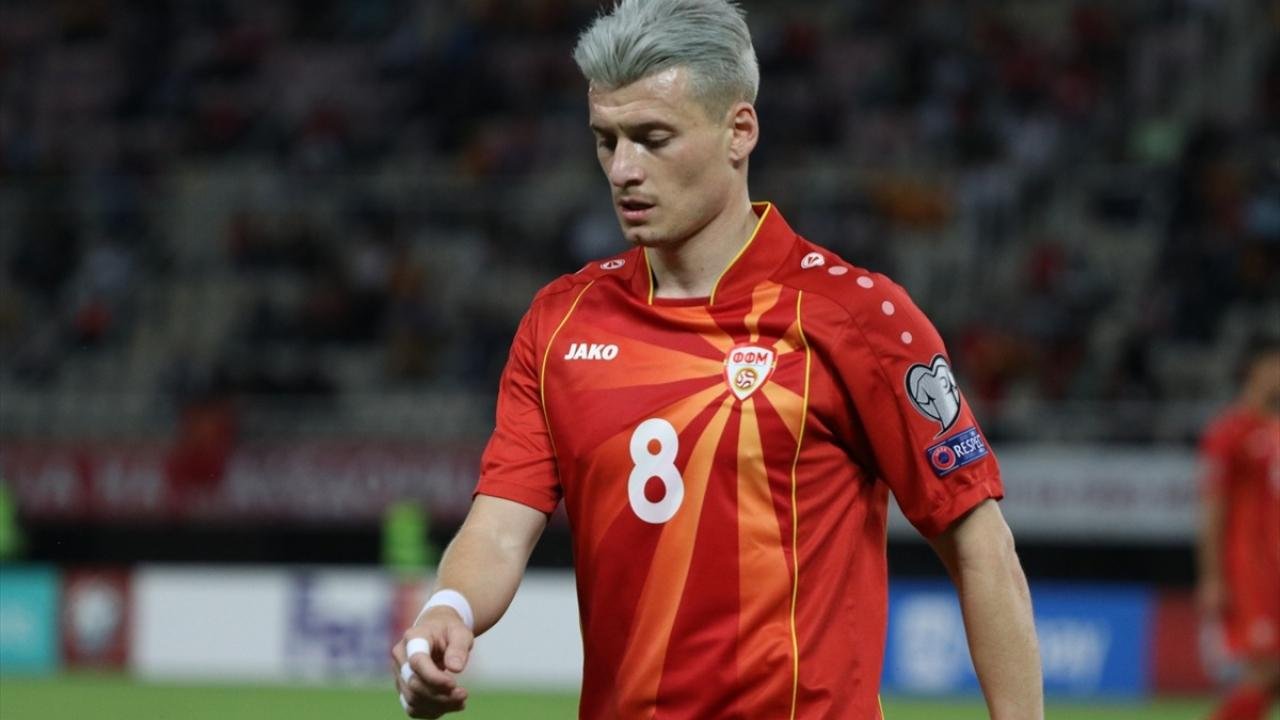 Al Ahli taraftarlarından yönetime Alioski tepkisi!