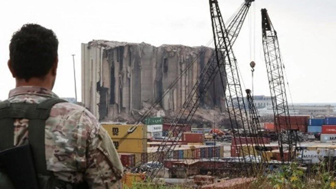Beyrut Limanı’ndaki buğday silosu çöktü
