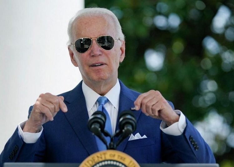 Biden ABD’deki havalimanlarından şikayetçi: İlk 25’te bile değiliz