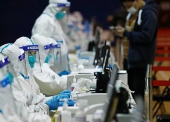 Çin, yerli üretim Kovid-19 aşısına onay verdi