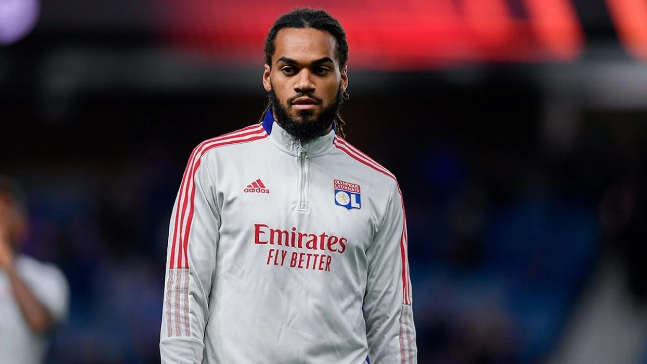 Denayer için bir hamle de Fenerbahçe’den!