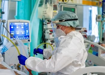 DSÖ: Kovid-19’dan 2022’de ölenlerin sayısı 1 milyonu geçti