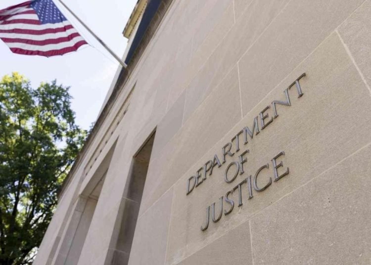 FBI, Trump’ın evinde 11 binden fazla sınıflandırılmamış hükümet belgesine ulaştı