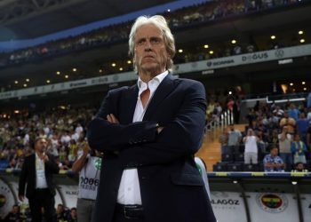 Fenerbahçe’de savunma için 3 aday!