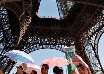 Fransa kavruluyor: Son 19 yılın en yüksek ölüm oranı