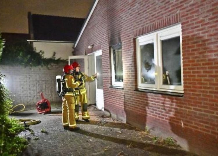 Hollanda’da cami kundaklandı