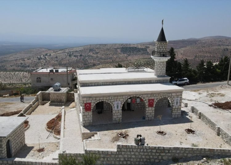 İHH, Afrin’de 3 cami inşa etti