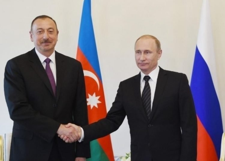İlham Aliyev ile Putin telefonda üçlü anlaşmayı görüştü