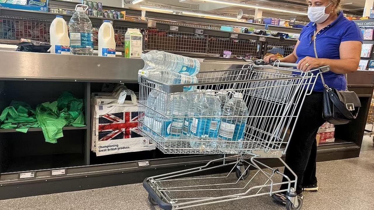 İngiltere’de resmen kuraklık ilan edildi! Şişe suya kısıtlama getirildi!