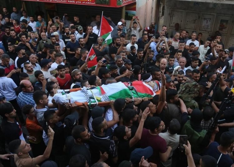 İsrail’in katlettiği Filistinli Muhammed son yolculuğuna uğurlandı