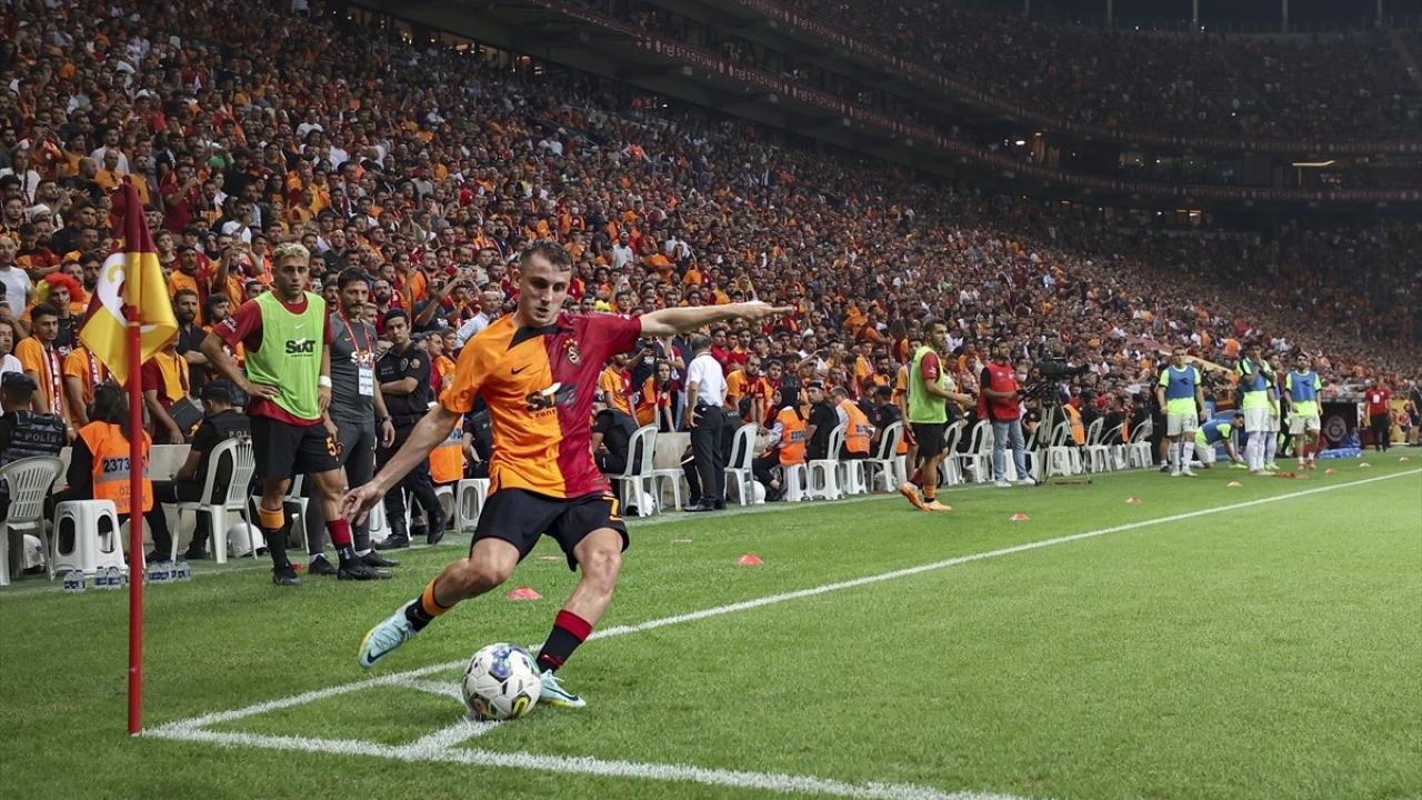 Kerem Aktürkoğlu’na büyük jest!