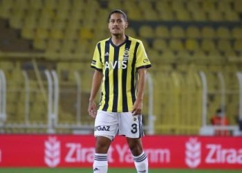 Lemos’un amacı Fenerbahçe’de kalmak