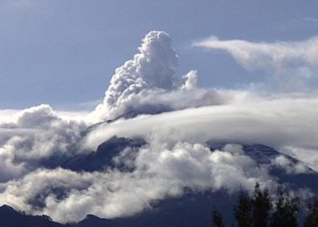Meksika’daki Popocatepetl Yanardağı’nda son 8 günde üçüncü patlama