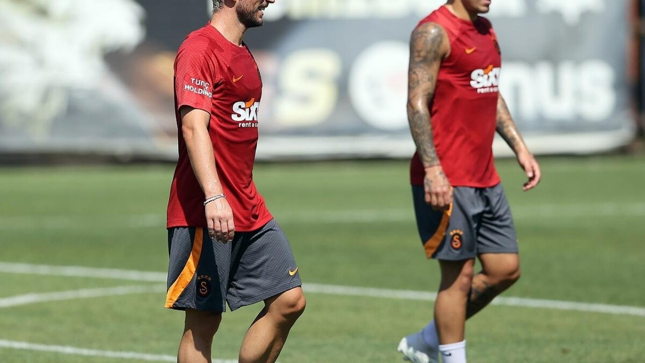 Okan Buruk’tan Mertens ve Torreira kararı